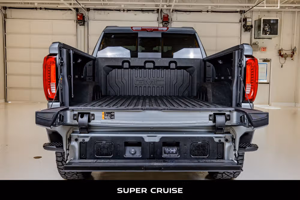 2025 GMC Sierra 1500 Denali Ultimate Crew Cab Image 9