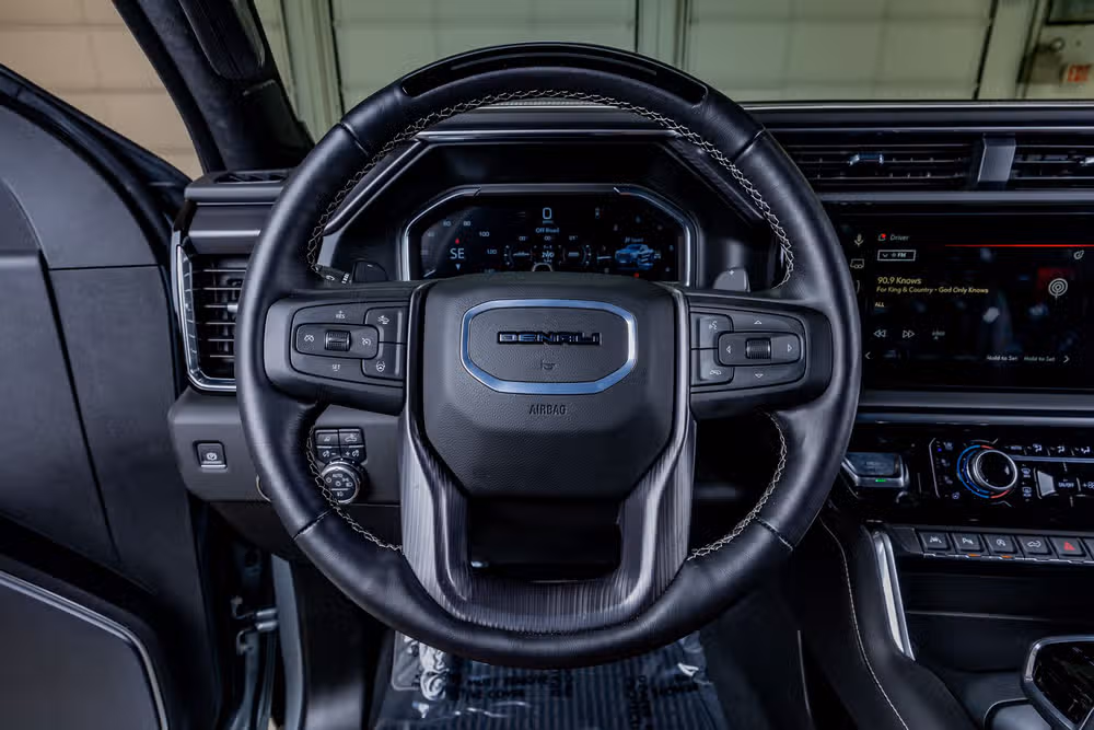 2025 GMC Sierra 1500 Denali Ultimate Crew Cab Image 19
