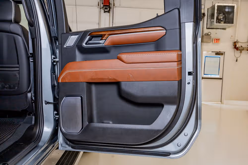 2025 GMC Sierra 1500 Denali Ultimate Crew Cab Image 40