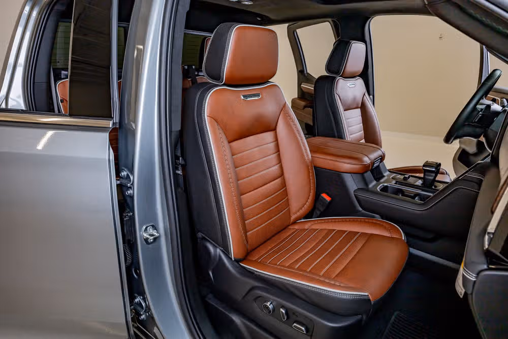 2025 GMC Sierra 1500 Denali Ultimate Crew Cab Image 32