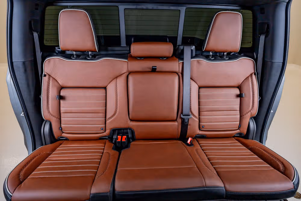 2025 GMC Sierra 1500 Denali Ultimate Crew Cab Image 36