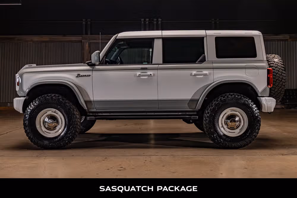 2023 Ford Bronco Heritage Edition Image 6