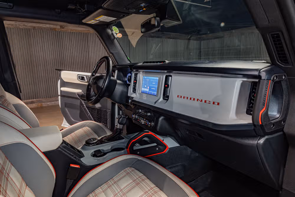 2023 Ford Bronco Heritage Edition Image 16