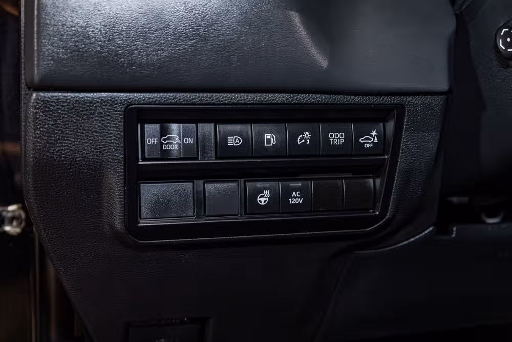 2023 Toyota Sequoia Platinum Image 16