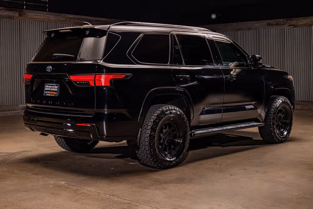 2023 Toyota Sequoia Platinum Image 9
