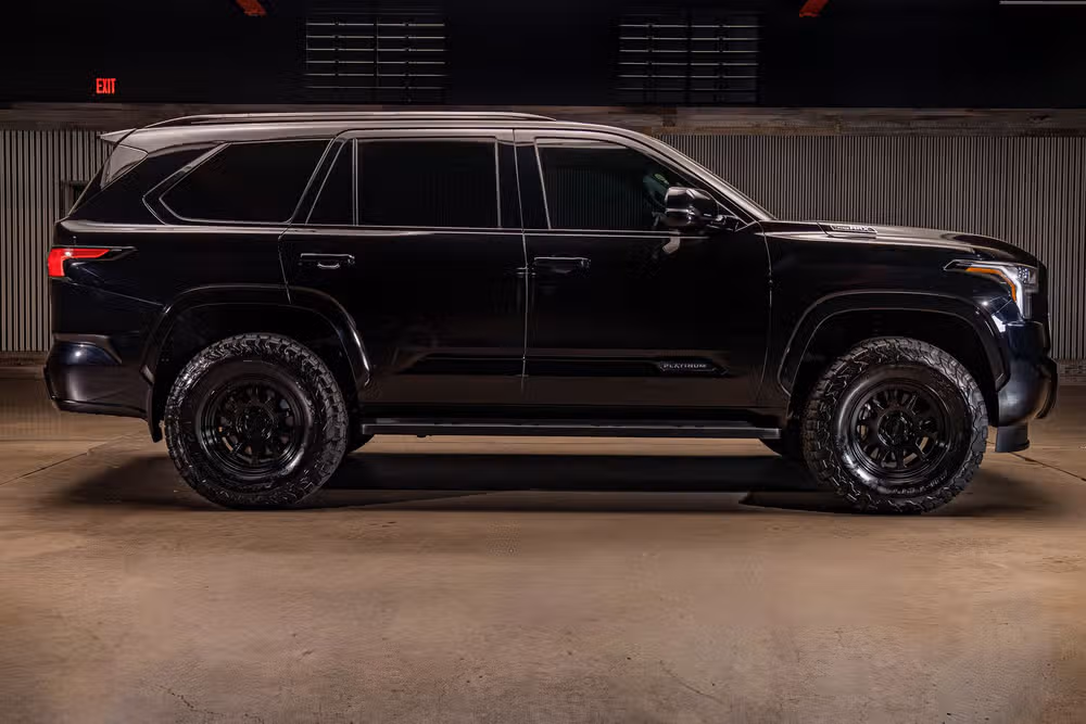 2023 Toyota Sequoia Platinum Image 10