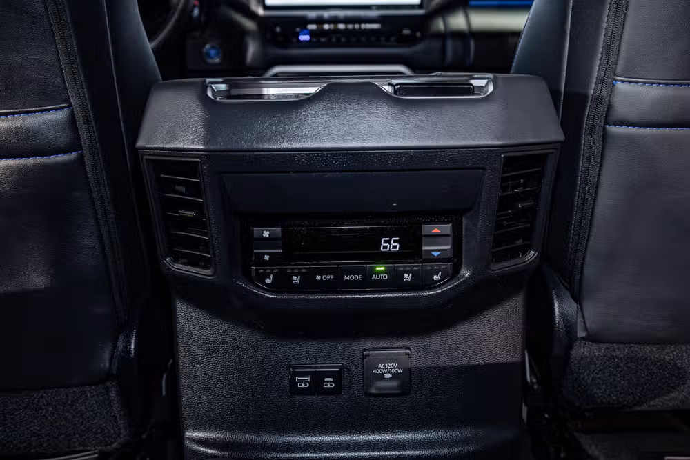 2023 Toyota Sequoia Platinum Image 23