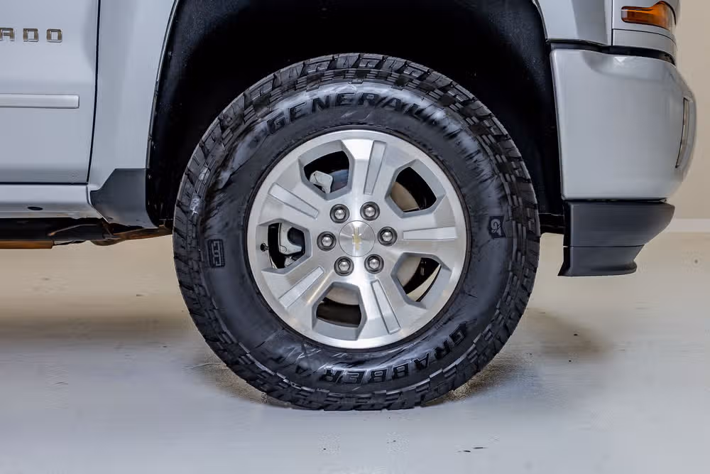 2018 Chevrolet Silverado 1500 LT Z71 Regular Cab Image 10