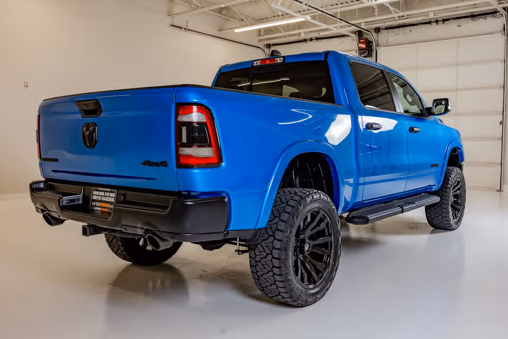 2023 Ram 1500 Big Horn Crew Cab Image 10