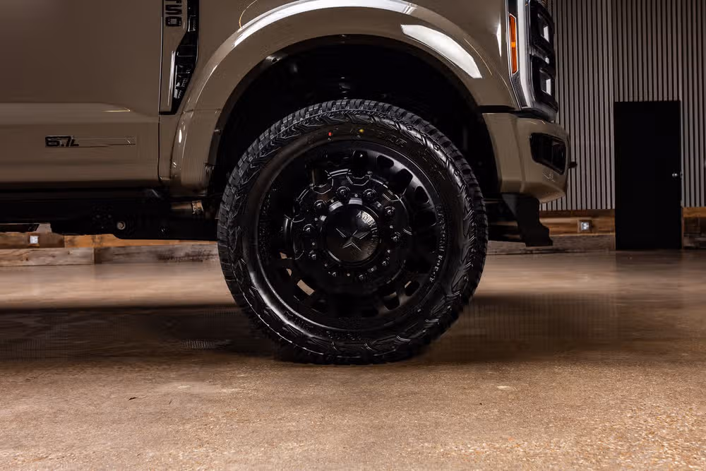 2026 Ford F-450 Super Duty King Ranch Crew Cab Image 12