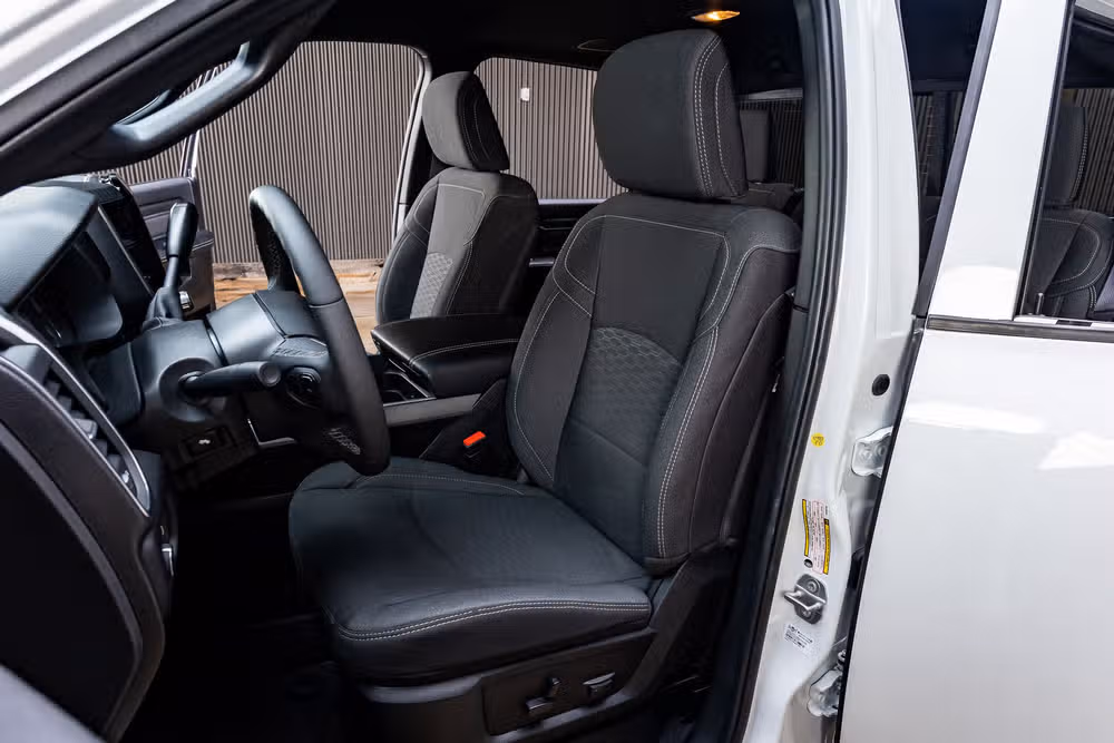 2025 Ram 3500 Big Horn Crew Cab Image 29
