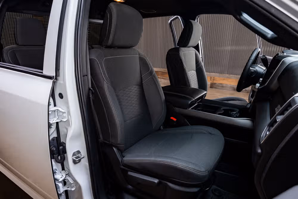 2025 Ram 3500 Big Horn Crew Cab Image 30