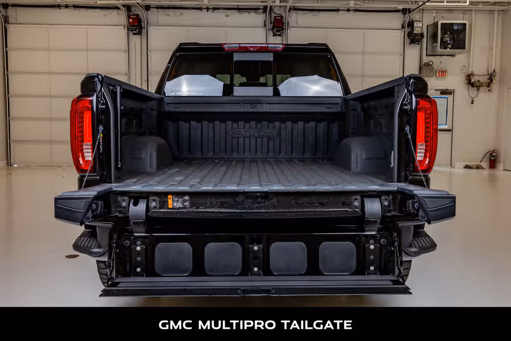 2022 GMC Sierra 1500 AT4 Black Widow Crew Cab Image 8