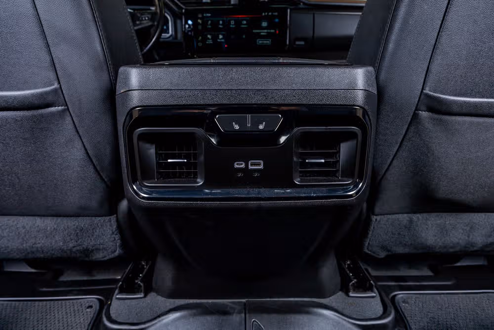 2022 GMC Sierra 1500 AT4 Black Widow Crew Cab Image 31
