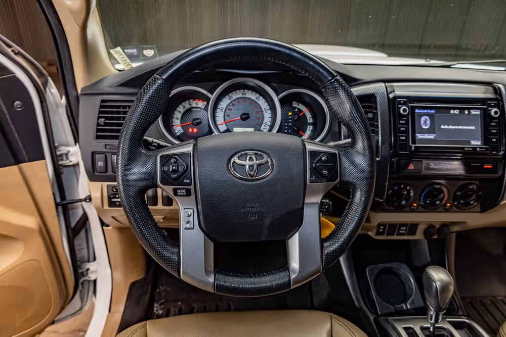2015 Toyota Tacoma PreRunner V6 Double Cab Image 16