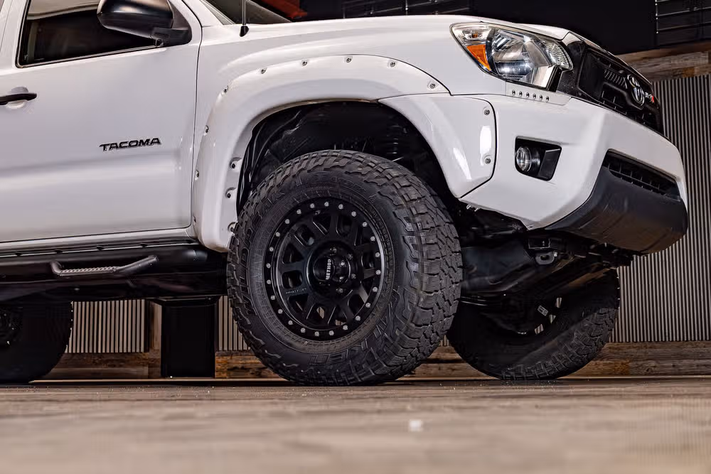 2015 Toyota Tacoma PreRunner V6 Double Cab Image 12