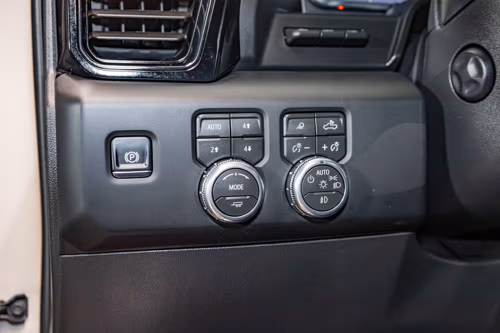 2026 GMC Sierra 1500 AT4 Crew Cab Image 21