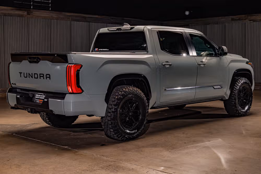 2025 Toyota Tundra Platinum CrewMax Image 10