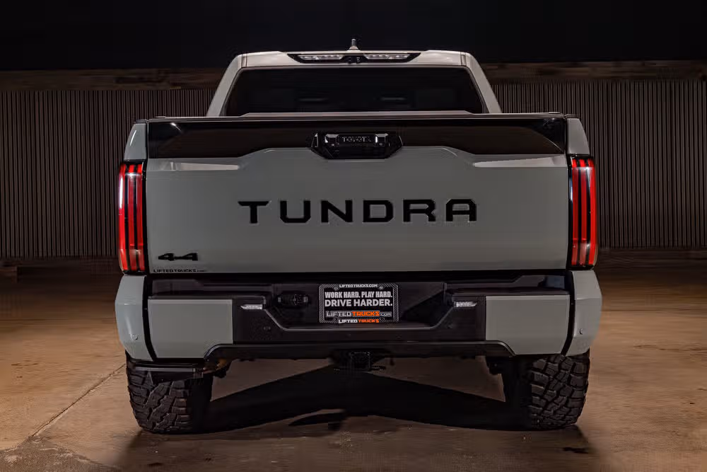 2025 Toyota Tundra Platinum CrewMax Image 8