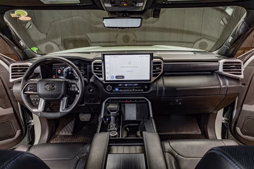 2025 Toyota Tundra Platinum CrewMax Image 15