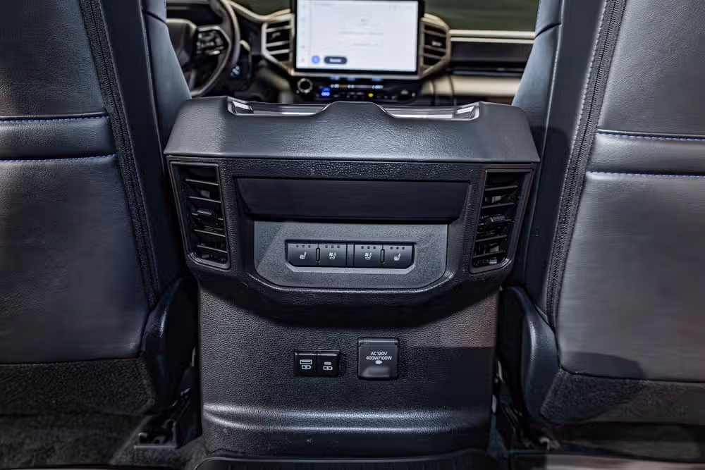 2025 Toyota Tundra Platinum CrewMax Image 23