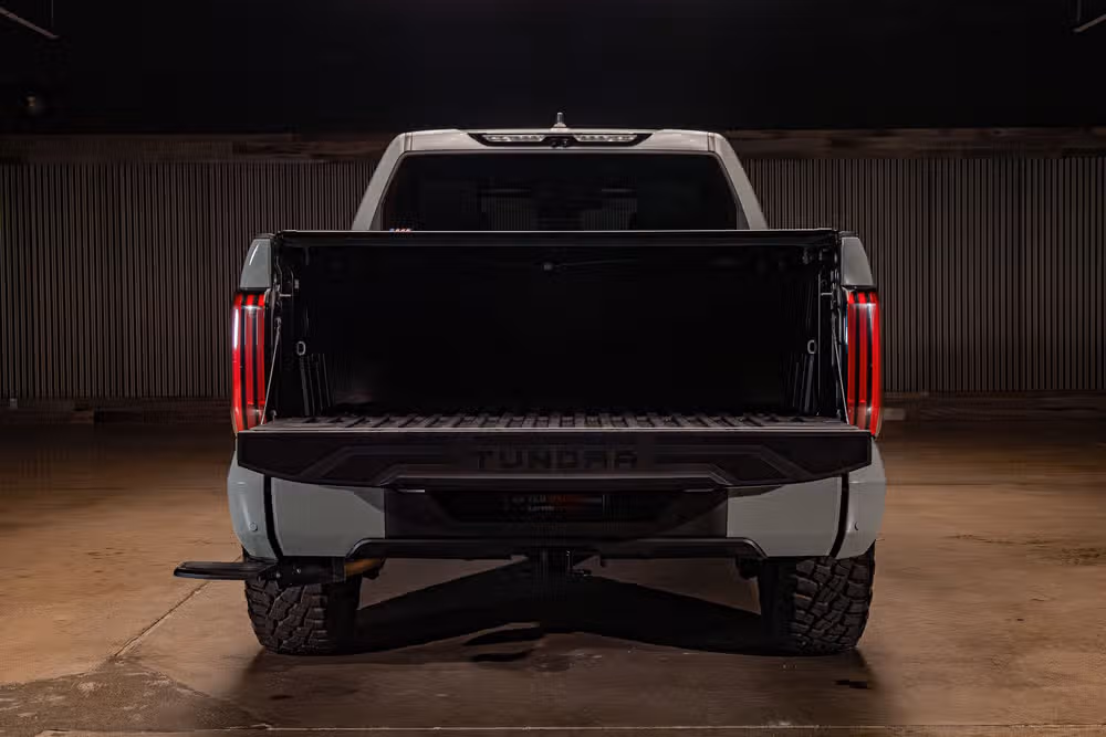 2025 Toyota Tundra Platinum CrewMax Image 9