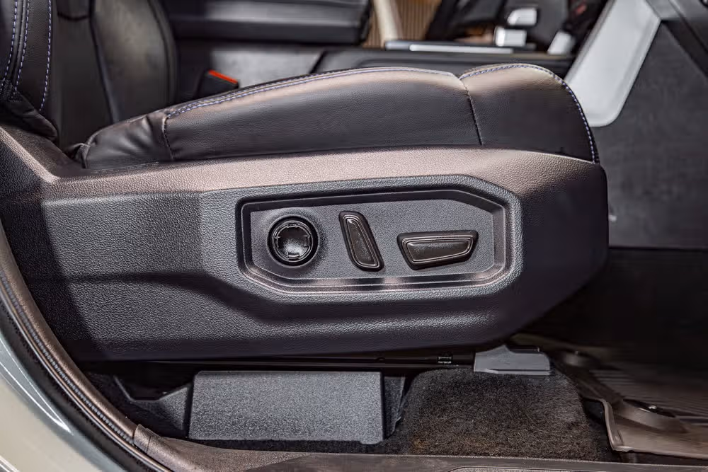 2025 Toyota Tundra Platinum CrewMax Image 26