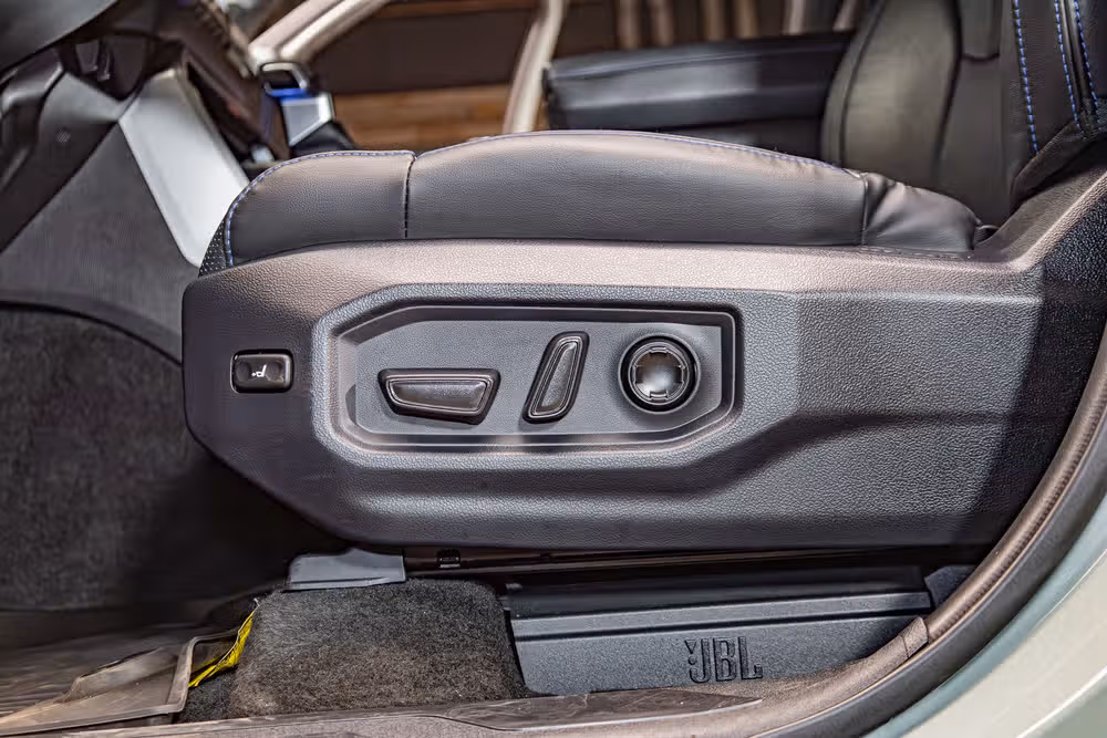 2025 Toyota Tundra Platinum CrewMax Image 21