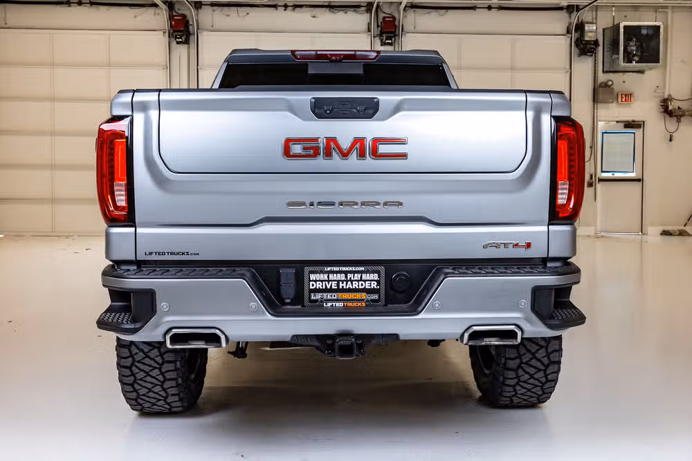 2024 GMC Sierra 1500 AT4 Crew Cab Image 8