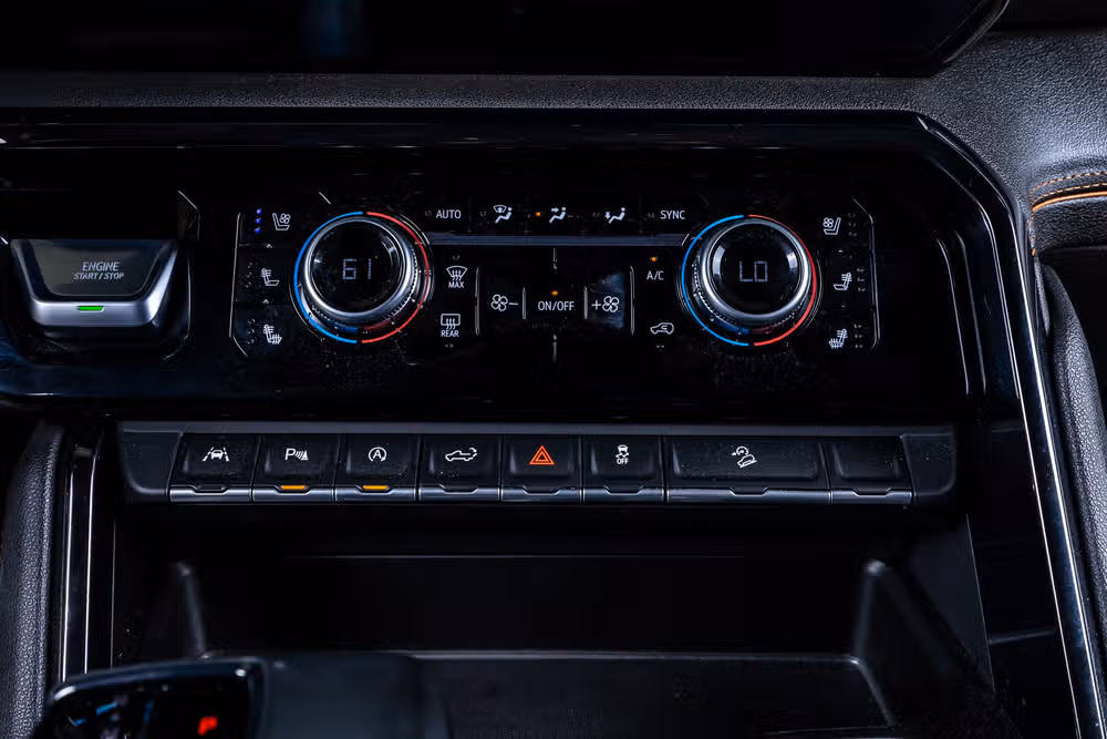 2024 GMC Sierra 1500 AT4 Crew Cab Image 27