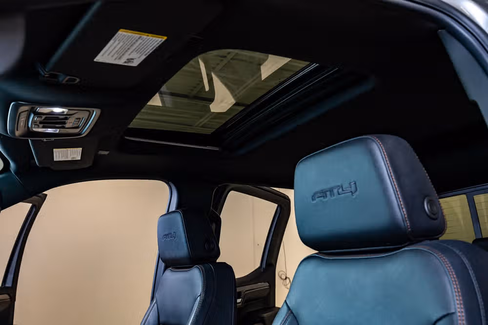 2024 GMC Sierra 1500 AT4 Crew Cab Image 31