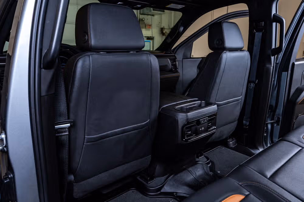 2024 GMC Sierra 1500 AT4 Crew Cab Image 35