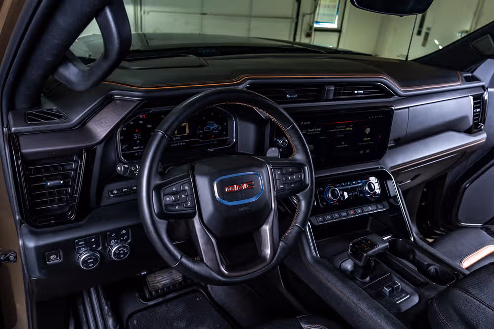 2024 GMC Sierra 1500 AT4 Crew Cab Image 17