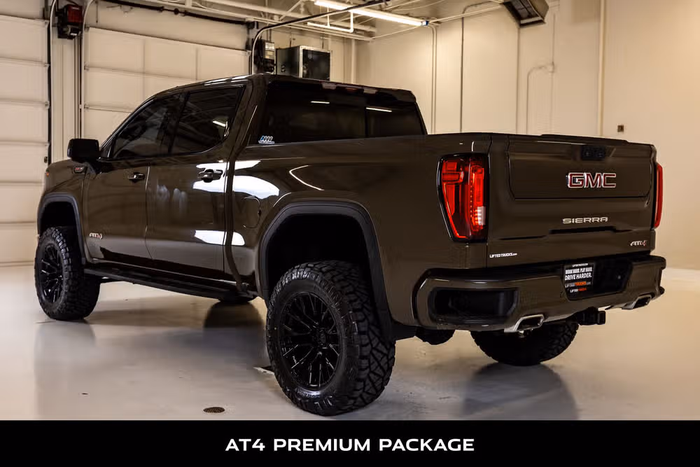 2024 GMC Sierra 1500 AT4 Crew Cab Image 7