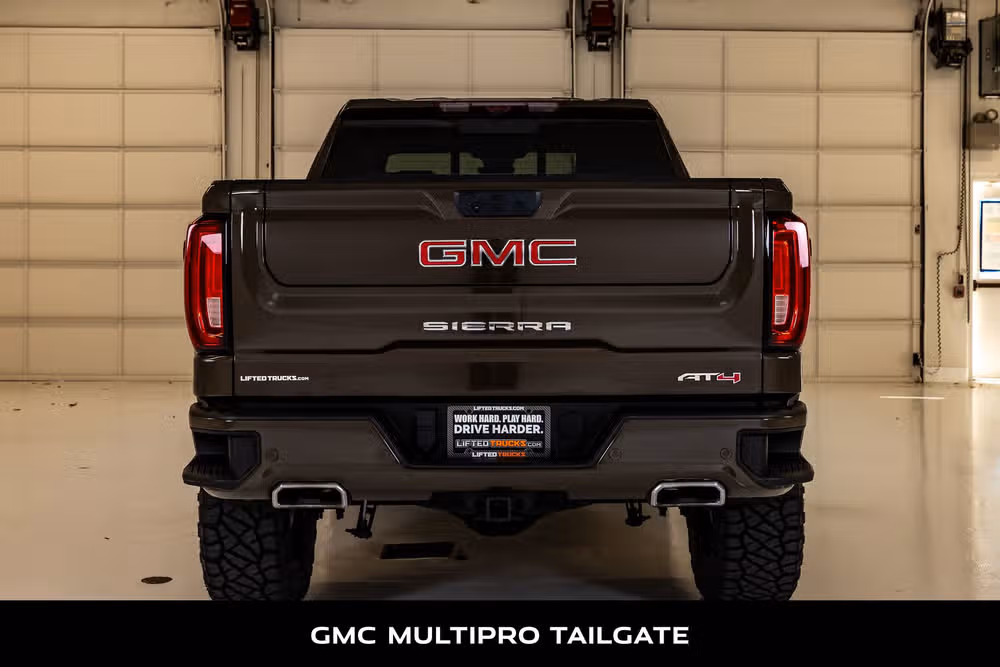 2024 GMC Sierra 1500 AT4 Crew Cab Image 8
