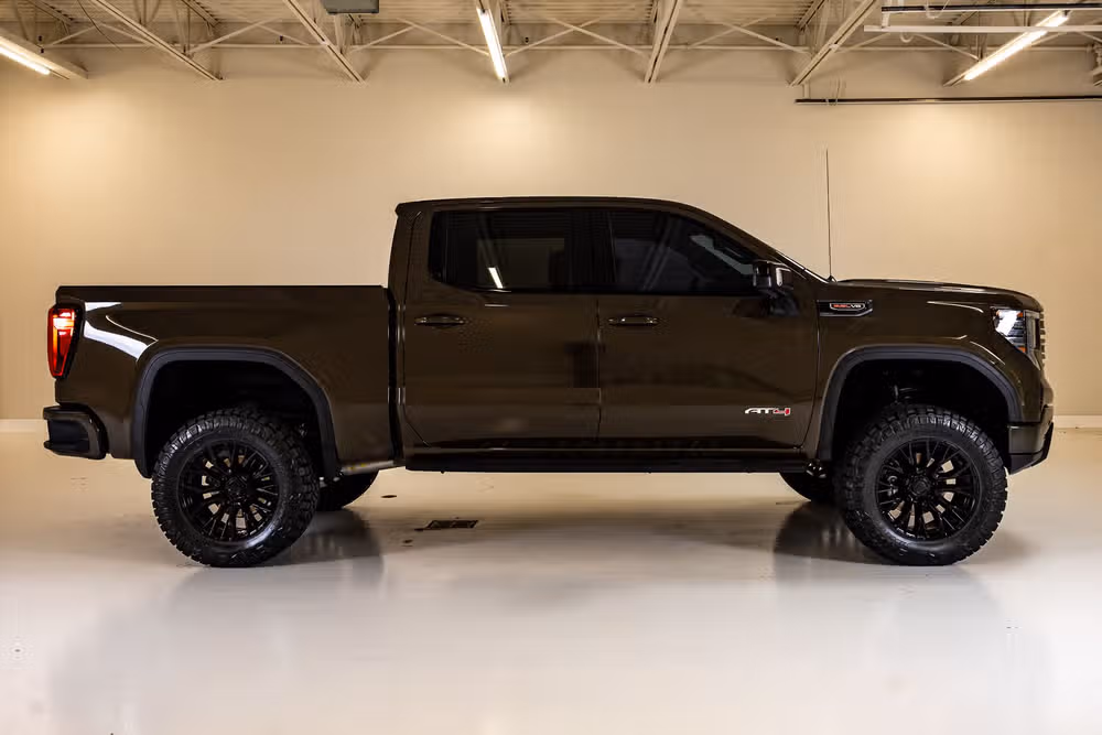 2024 GMC Sierra 1500 AT4 Crew Cab Image 11