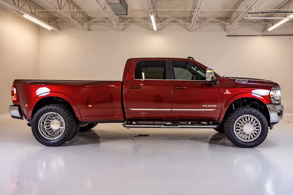 2024 Ram 3500 Limited Crew Cab Image 11