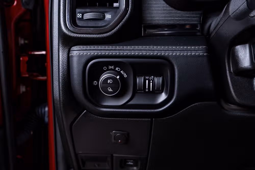 2024 Ram 3500 Limited Crew Cab Image 20