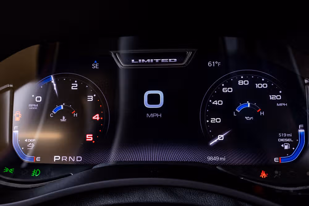 2024 Ram 3500 Limited Crew Cab Image 18