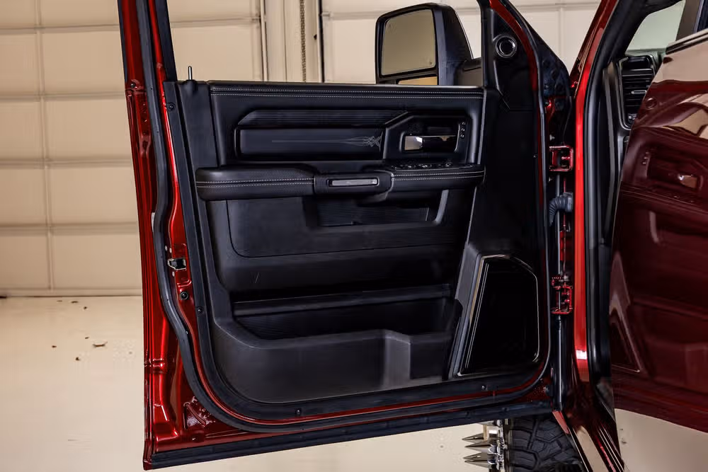 2024 Ram 3500 Limited Crew Cab Image 37