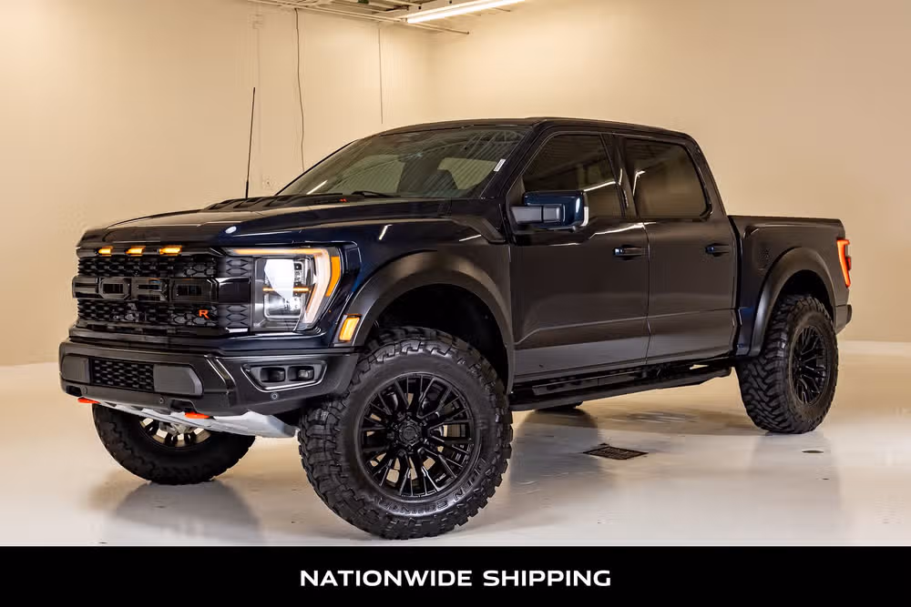 2023 Ford F-150 Raptor SuperCrew Image 4