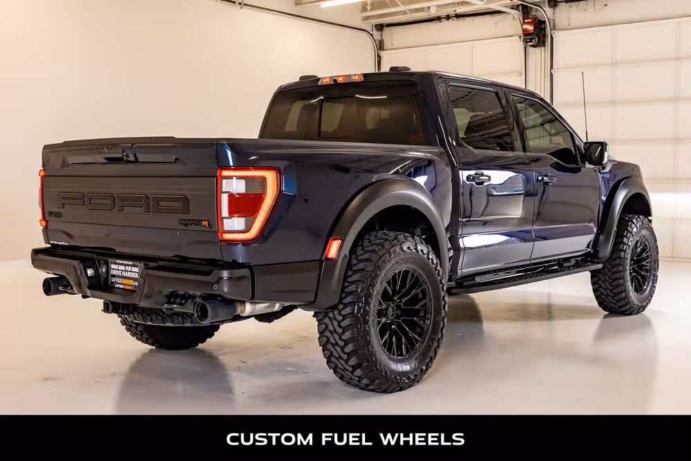 2023 Ford F-150 Raptor SuperCrew Image 9