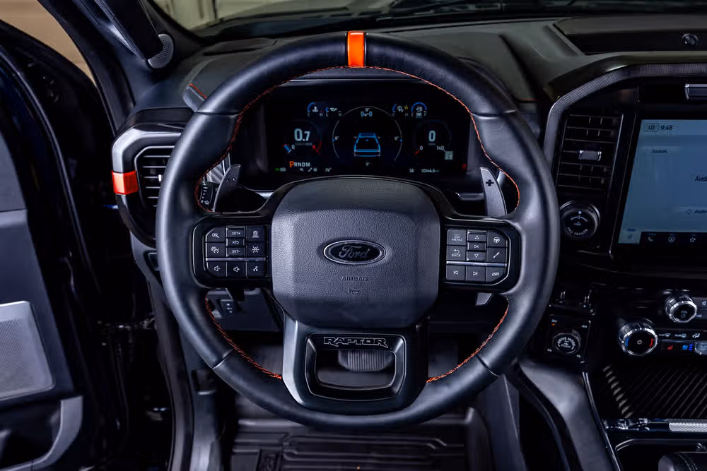 2023 Ford F-150 Raptor SuperCrew Image 18
