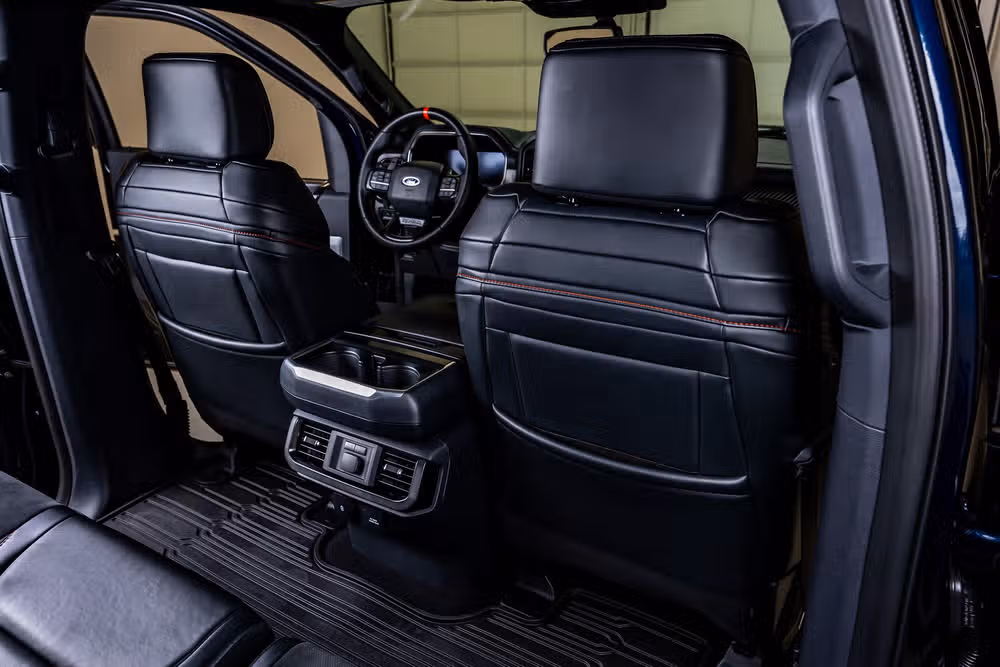 2023 Ford F-150 Raptor SuperCrew Image 32