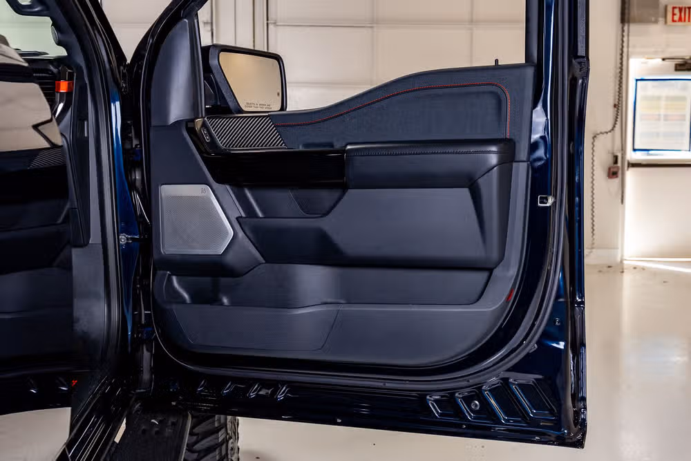 2023 Ford F-150 Raptor SuperCrew Image 37
