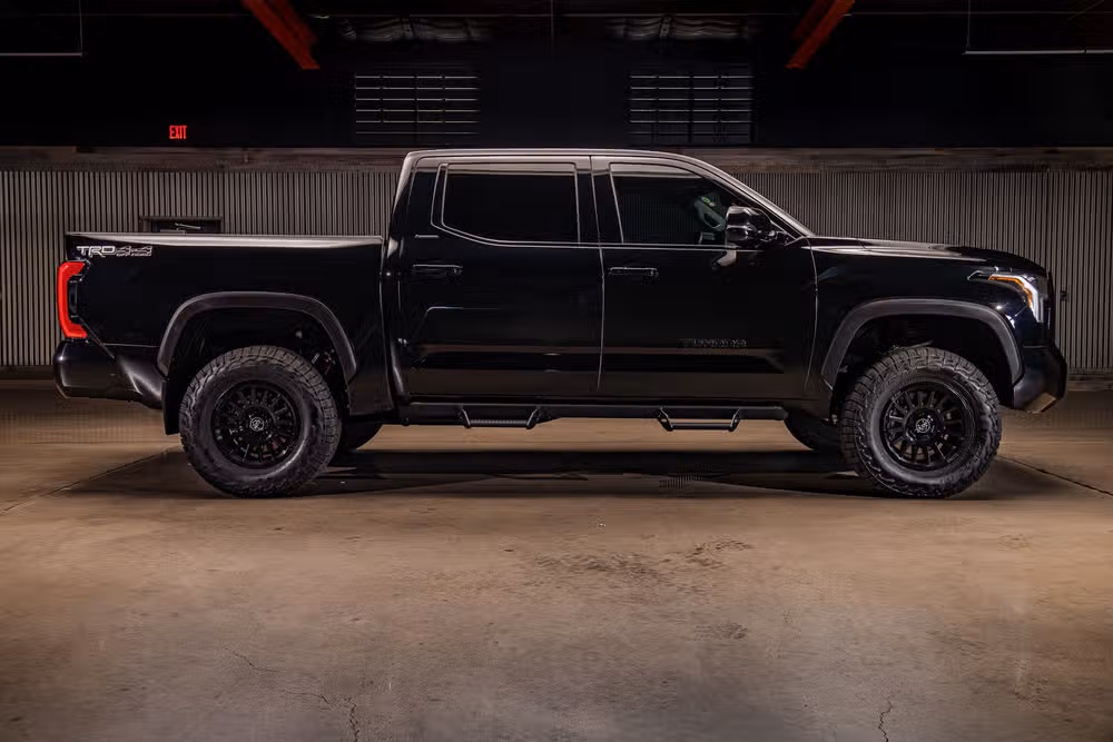 2025 Toyota Tundra Limited CrewMax Image 10