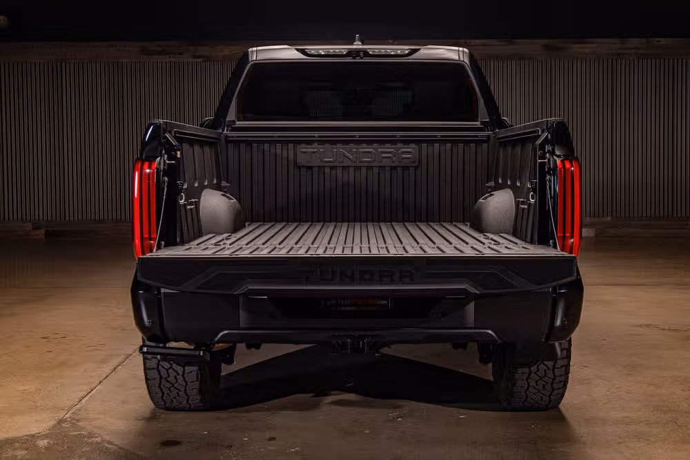 2025 Toyota Tundra Limited CrewMax Image 8