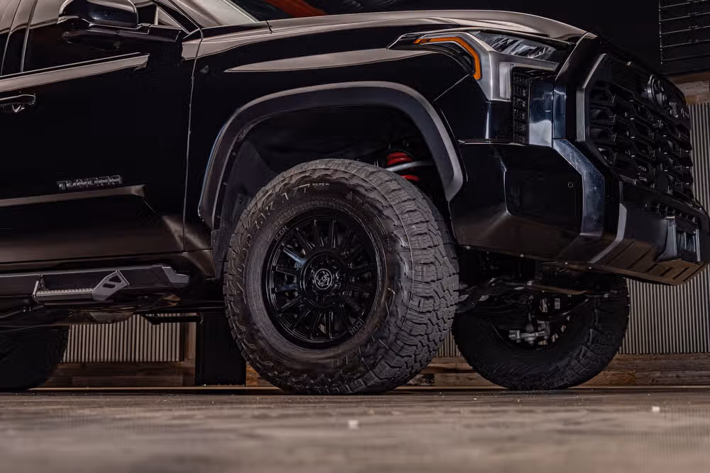 2025 Toyota Tundra Limited CrewMax Image 11