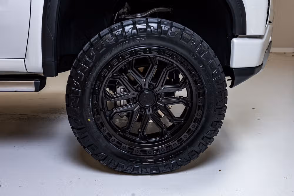 2024 GMC Sierra 1500 Denali Ultimate Crew Cab Image 12