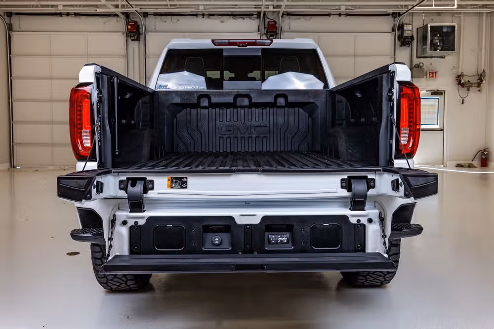 2024 GMC Sierra 1500 Denali Ultimate Crew Cab Image 9